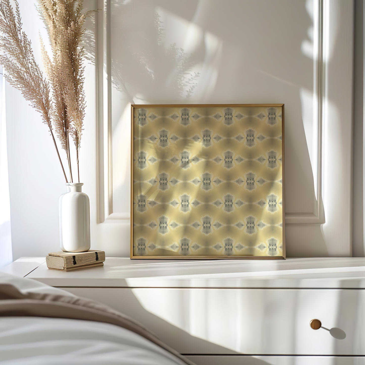 Golden Gradient Abstract Pattern – Luxurious Wall Decor